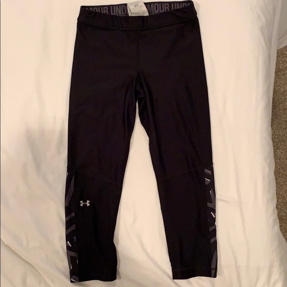 Under armour crop heat gear leggings